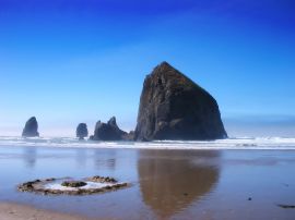 Haystack rock Wallpaper