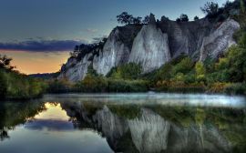 Cliff reflection Обои