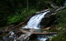 Mountain waterfall Wallpaper