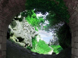 Under Roman Bridge Wallpaper