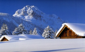 Winter Cabin Wallpaper