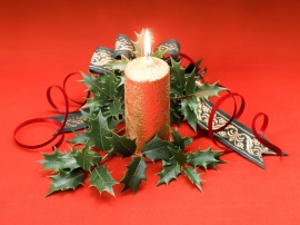 Candle on Red Обои