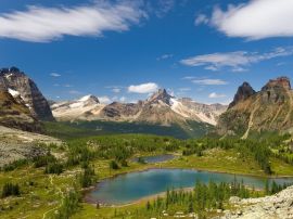 Blue Mountains Lake Wallpaper