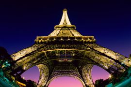 Eiffel Tower low view Обои