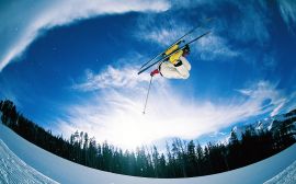 Ski jump Wallpaper