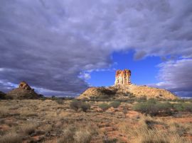 Sandstone tower Wallpaper