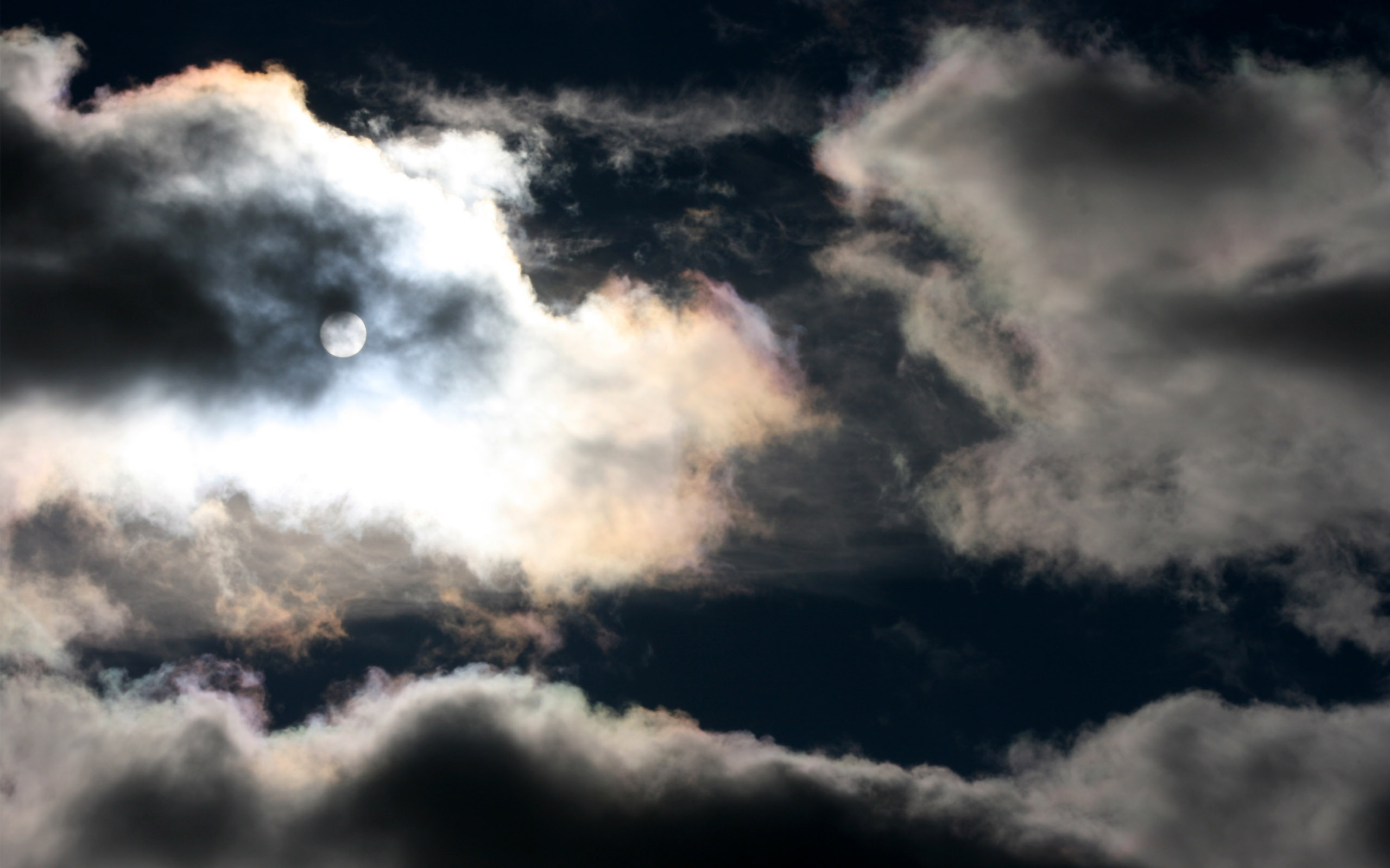 Clouded moon. Ночные облака. Ночное небо с тучами. Облака ночью. Ночное небо с облаками.
